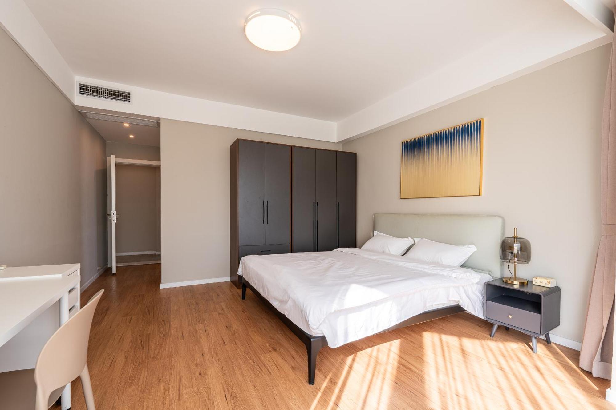 Hills&linghu's Grand 4br Suite-line 7&18,near Sniec, Yinghua Rd 801 Apartment *